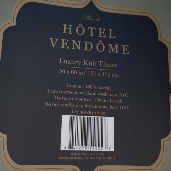 Hotel Vendome Bedding Nwt Hotel Vendomr Knitted Throw In Blue And